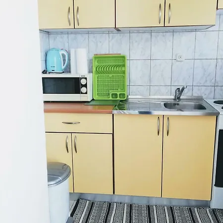 Behmen's - Cosy With Perfect Location *