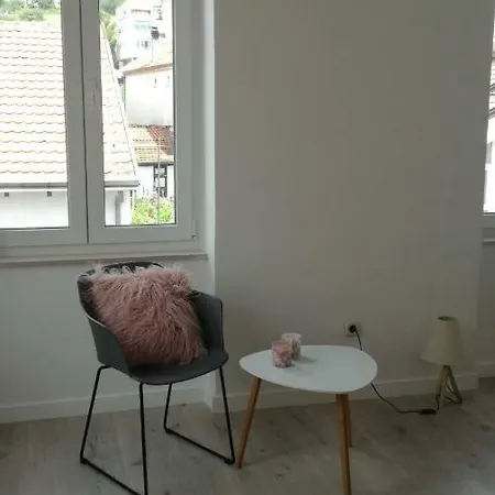 Behmen's - Cosy With Perfect Location