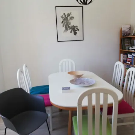Behmen's - Cosy With Perfect Location Apartment *